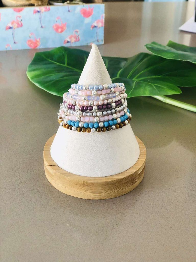 Pulsera plata y bolas