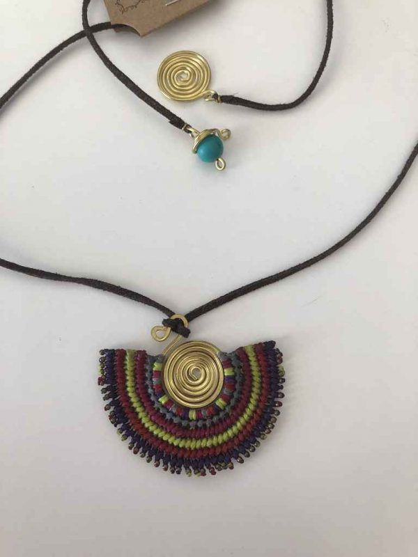 Collar Ali