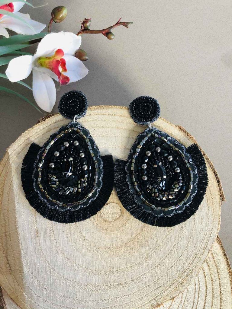 Pendientes India 12
