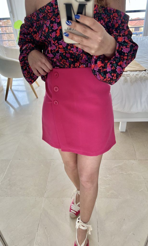 Falda fucsia