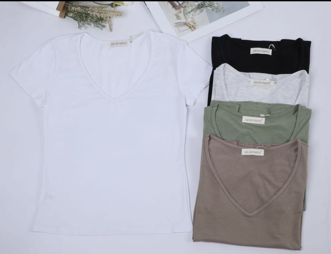 Camiseta básica escote pico
