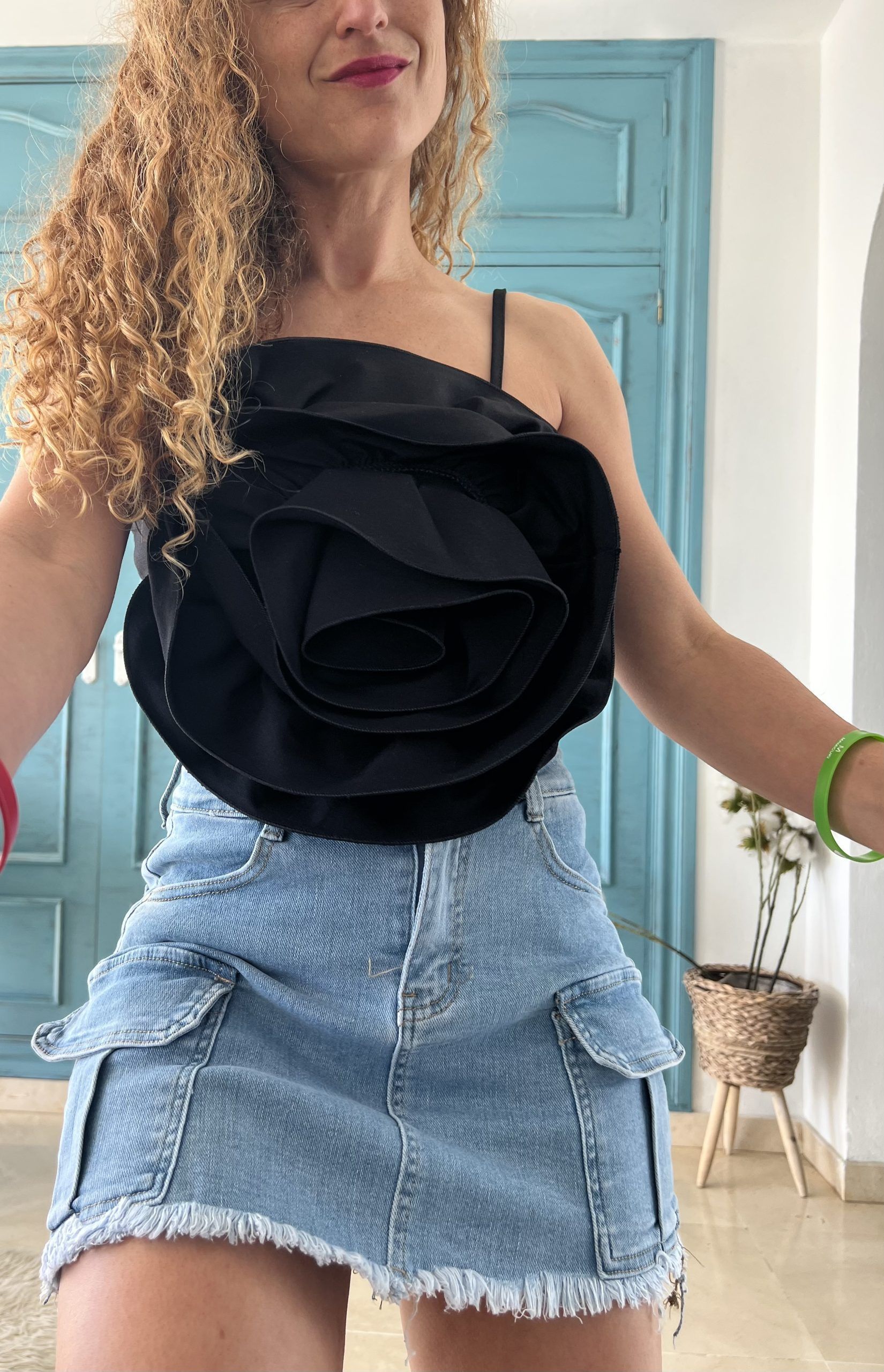 Top flor negro