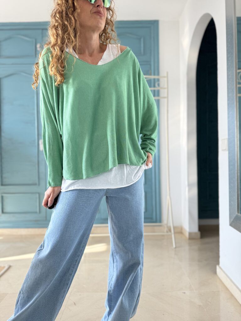Jersey liso verde y camiseta