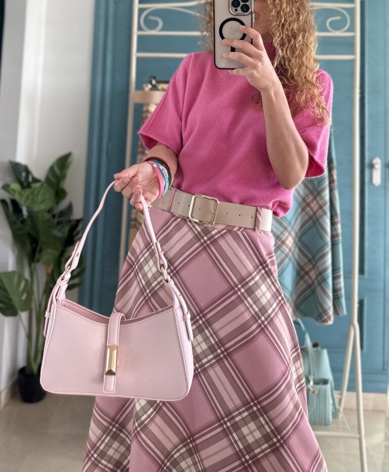 Bolso rosa hebilla dorada