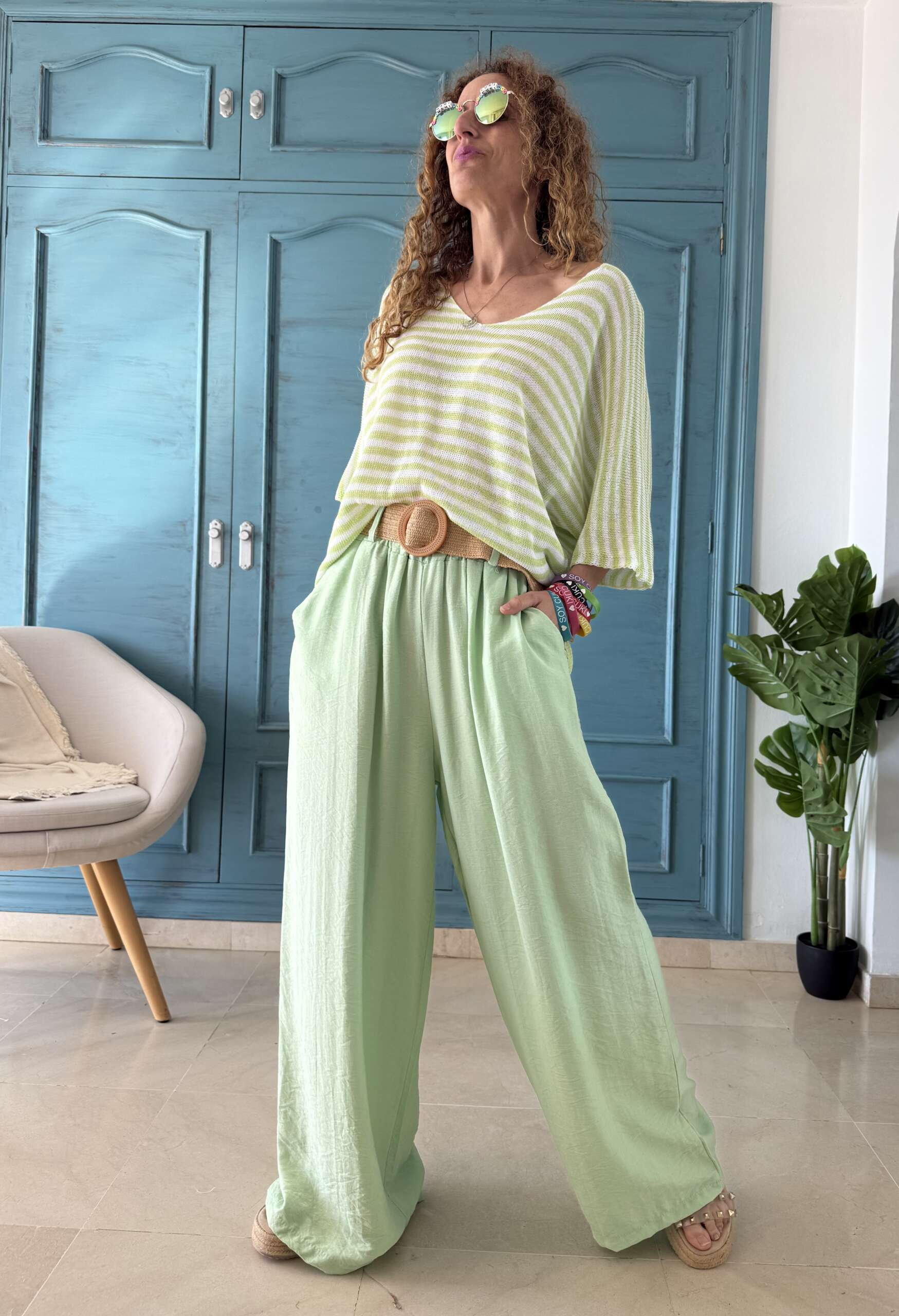 Pantalón gasa verde y cinturón