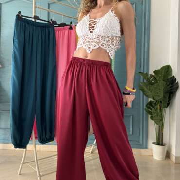 Pantalón bombacho raso burdeos
