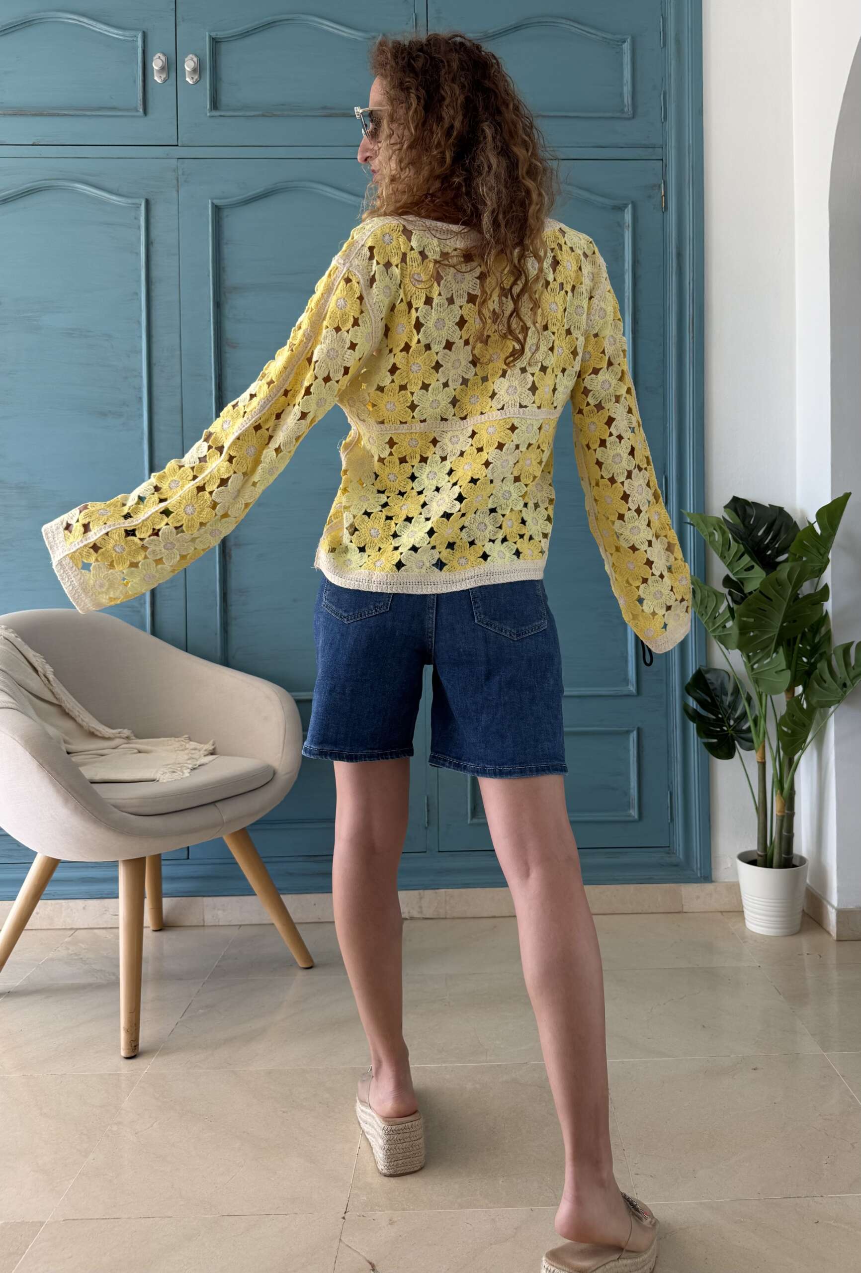 Top crochet flores amarillas - Imagen 2