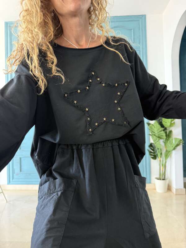 Sudadera estrella negra