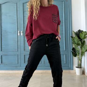 Pantalón tachas elástico negro