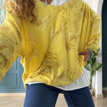 Jersey plumas amarillo y camiseta