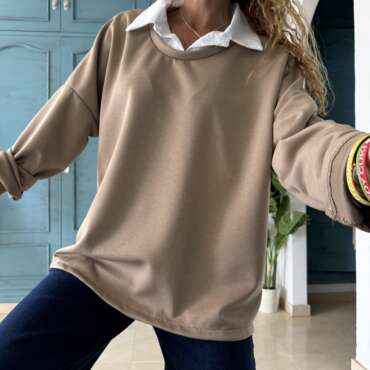 Sudadera cuello camisa beige