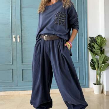 Pantalón bombacho micro pana azul