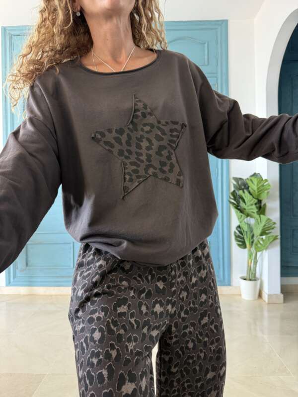 Camiseta estrella leo chocolate