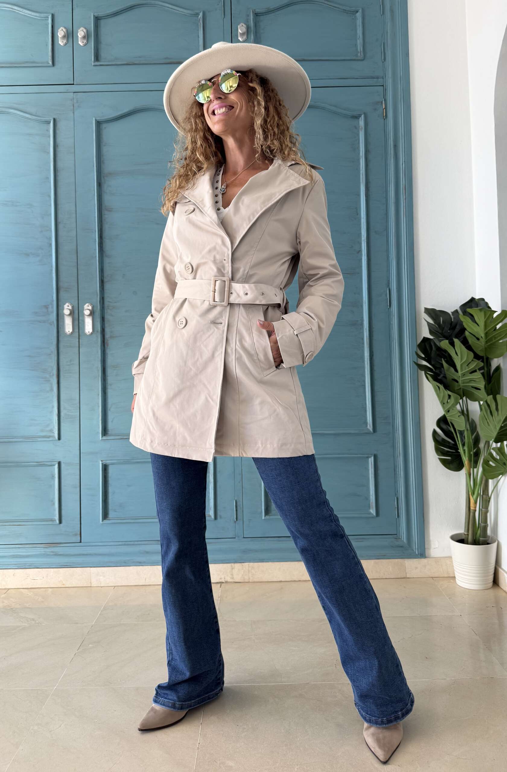 Gabardina impermeable beige