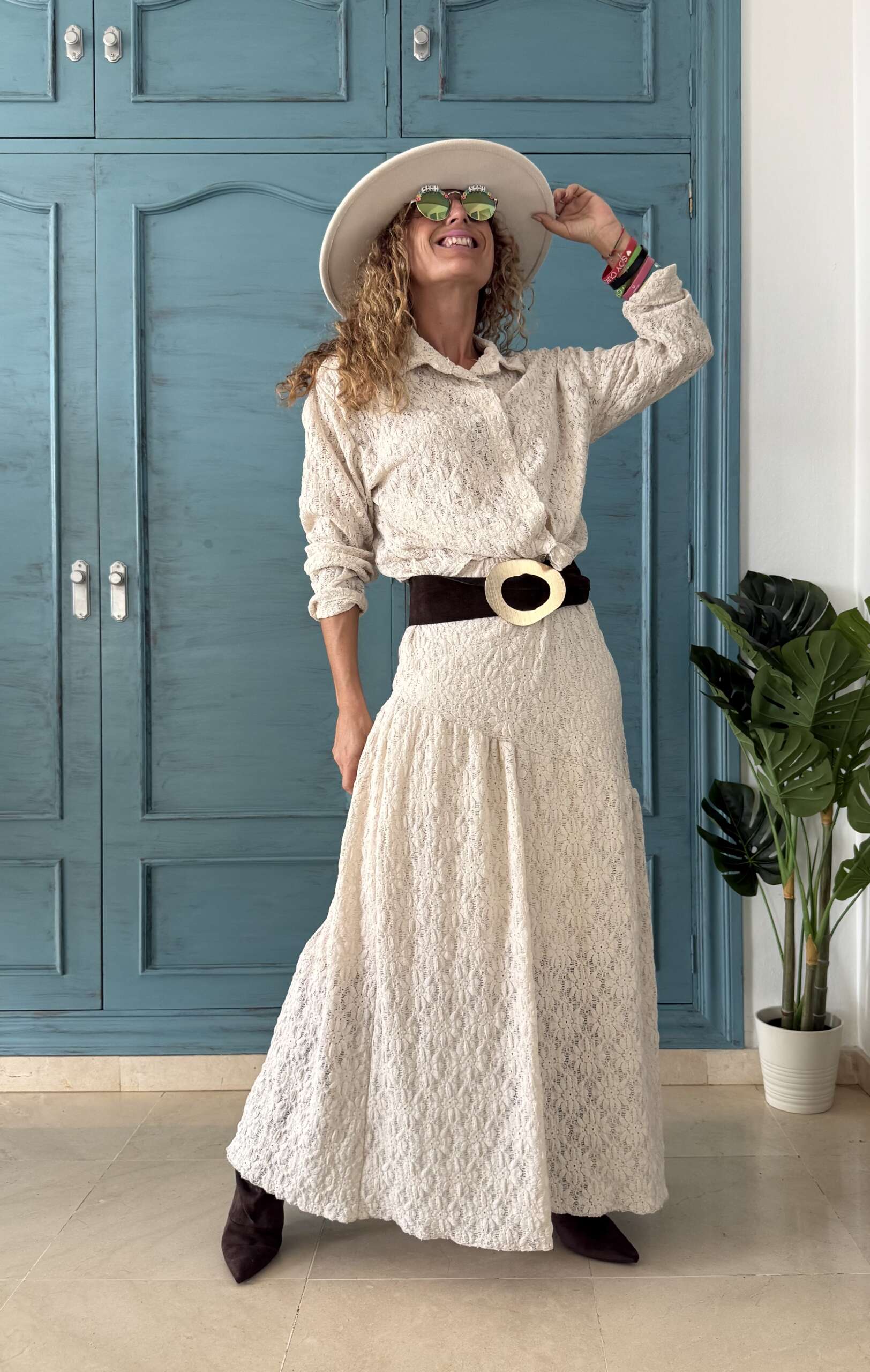 Conjunto guipur beige