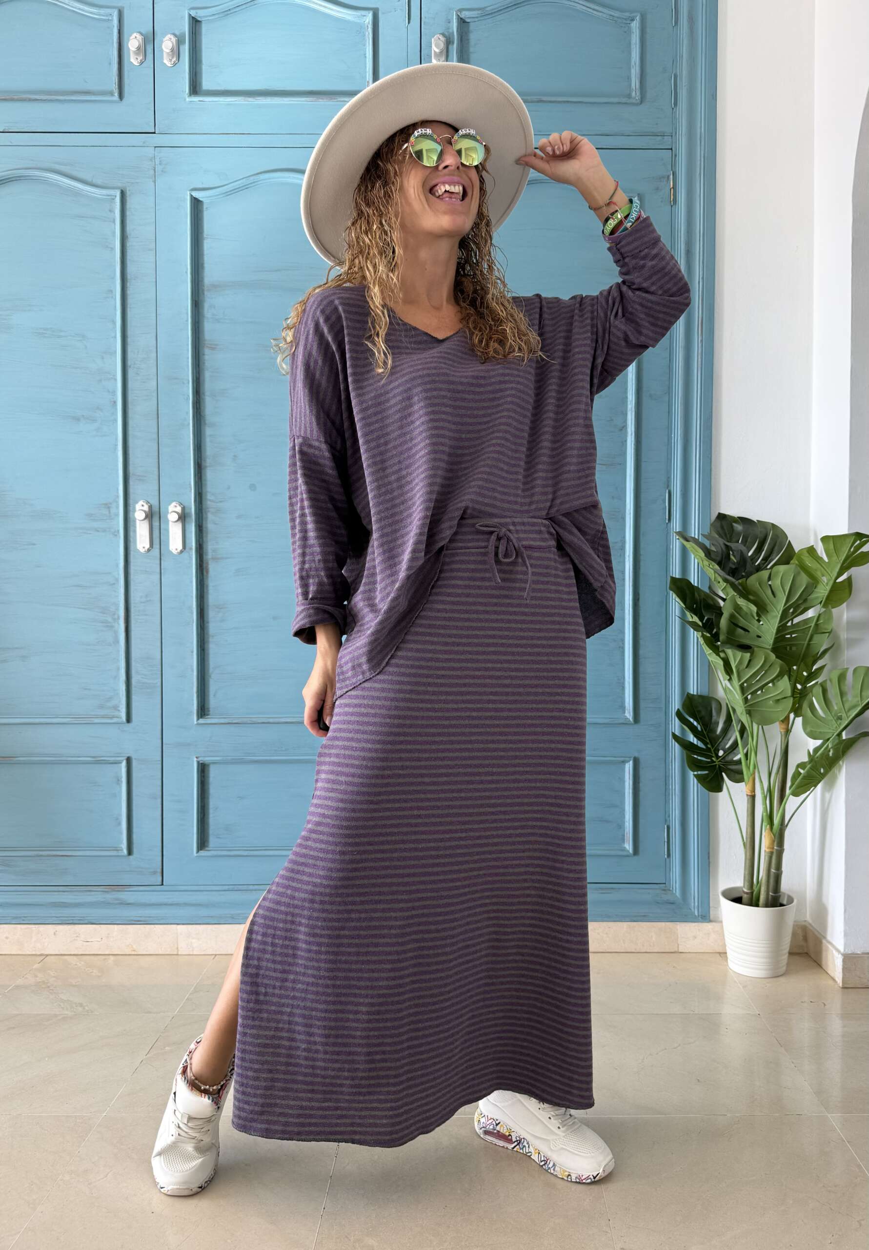 Conjunto punto rayas morado y gris - Imagen 2