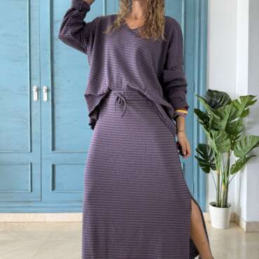 Conjunto punto rayas morado y gris