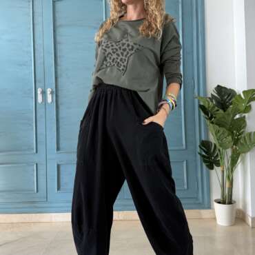 Pantalón Camboya pana negro