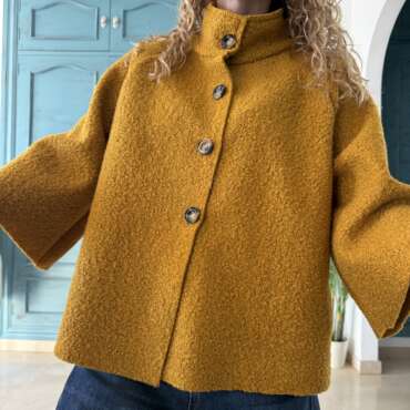 Chaqueta borrego botones mostaza