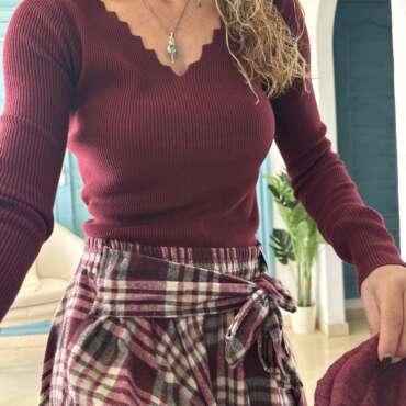 Jersey escote escalera granate