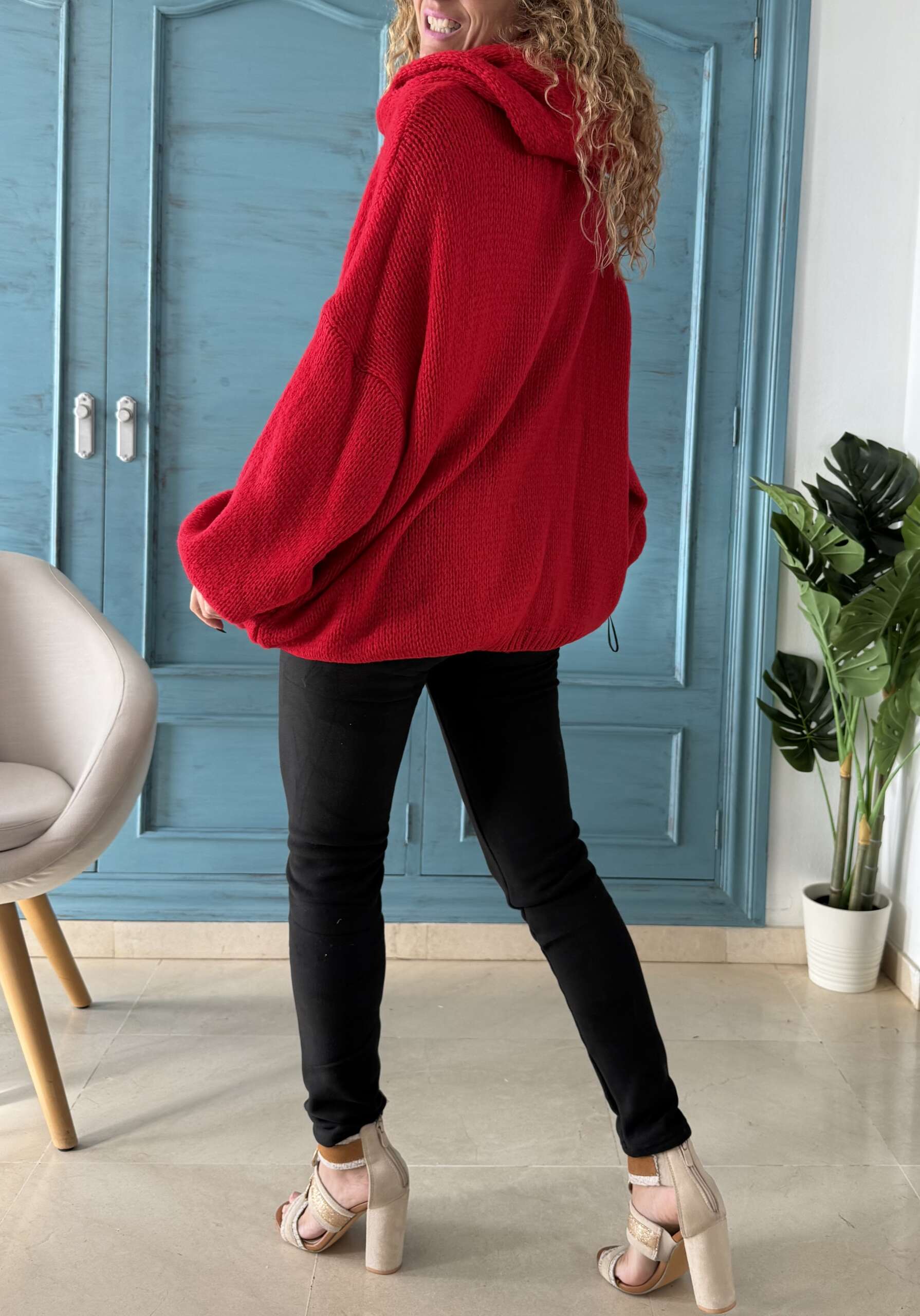 Jersey y cuello rojo - Imagen 3