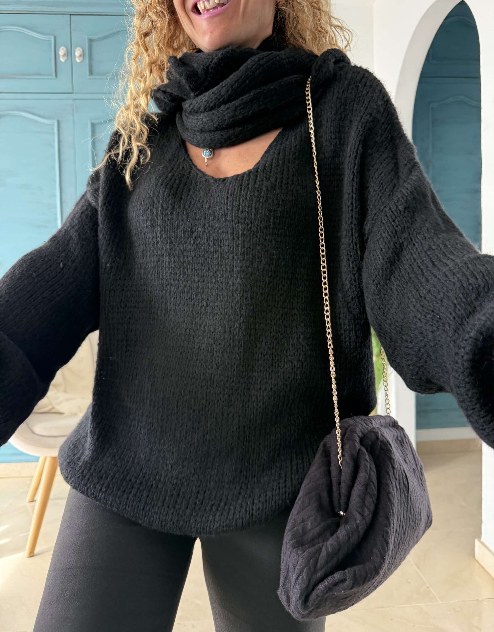 Jersey y cuello negro